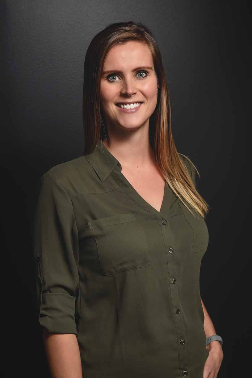 Jakkie Yurchevich | Physiotherapist | Evolve Chiropractic and Wellness | Downtown Calgary